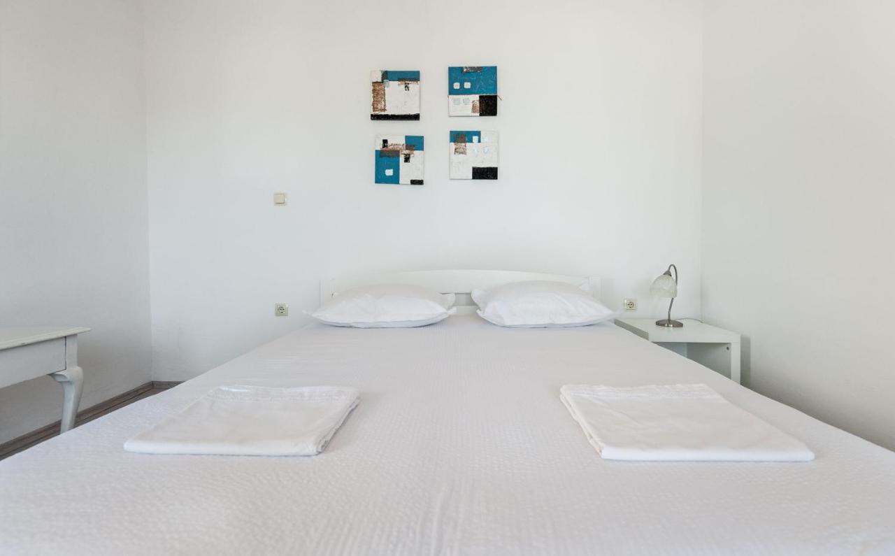 Apartments Antonija 奥米什 外观 照片