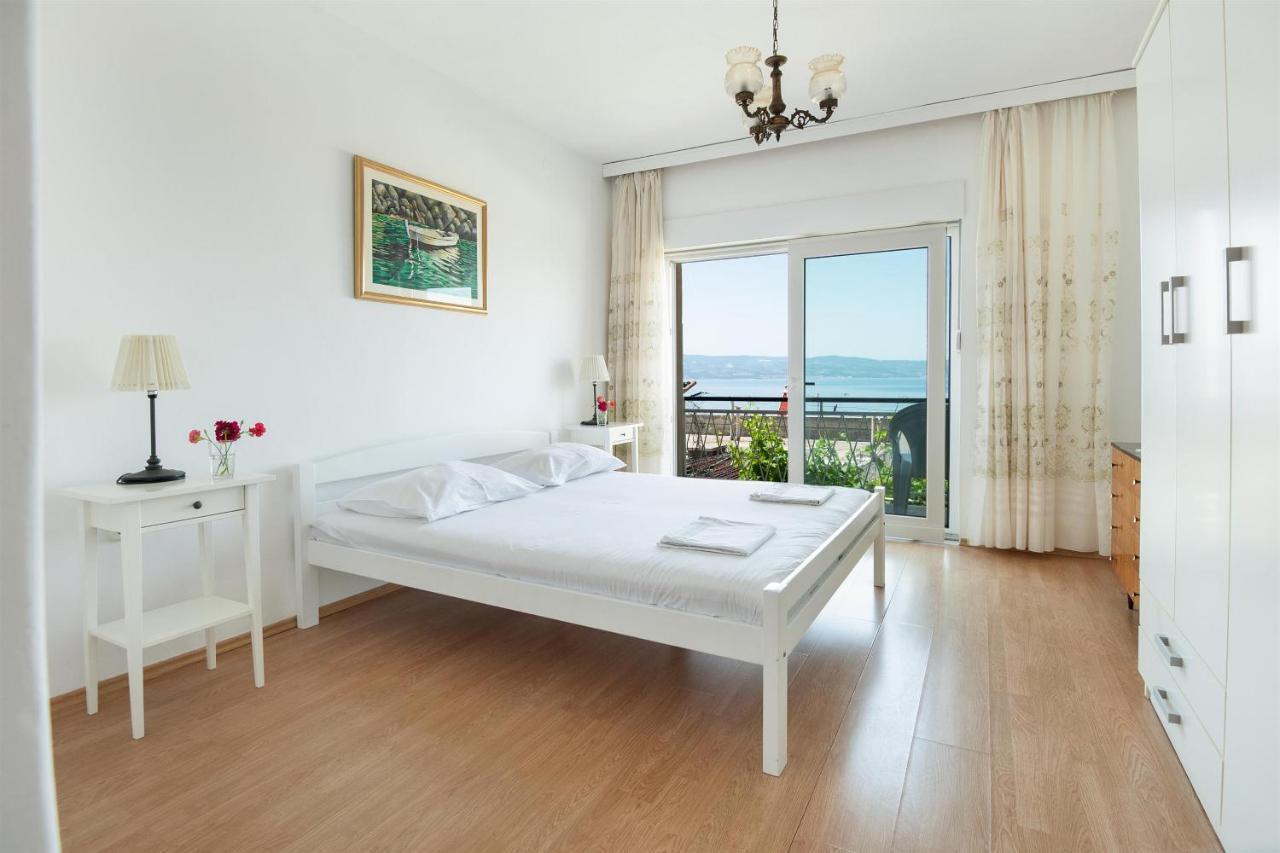 Apartments Antonija 奥米什 外观 照片